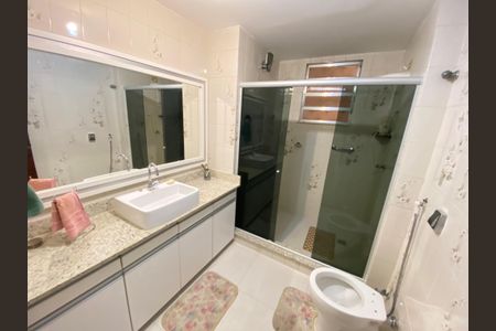 Casa à venda com 400m², 4 quartos e 1 vaga