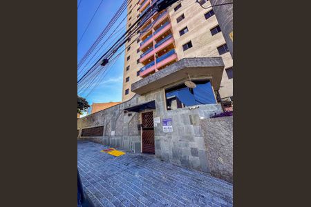 Apartamento para alugar com 60m², 2 quartos e 1 vagaFachada 