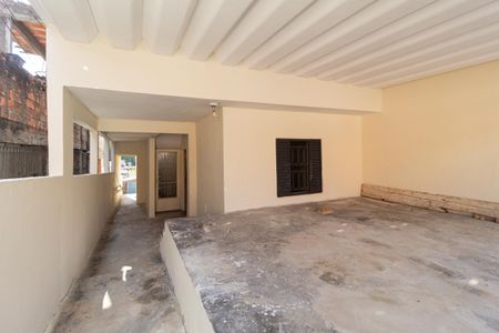 Casa à venda com 250m², 5 quartos e 2 vagas Casa à venda com 250m², 5 quartos e 2 vagasGaragem