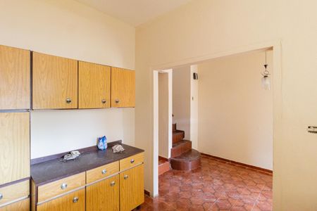 Casa à venda com 250m², 5 quartos e 2 vagas Casa à venda com 250m², 5 quartos e 2 vagasCozinha