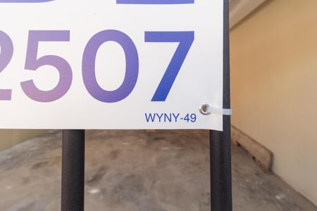 Casa à venda com 250m², 5 quartos e 2 vagas Casa à venda com 250m², 5 quartos e 2 vagasPlaca WYNY-49