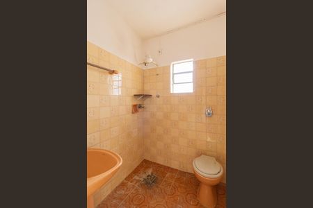 Casa à venda com 250m², 5 quartos e 2 vagas Casa à venda com 250m², 5 quartos e 2 vagasBanheiro 2