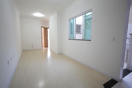 Apartamento para alugar com 62m², 2 quartos e 1 vagaSala