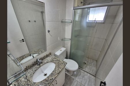 Banheiro  de apartamento à venda com 2 quartos, 50m² em Jardim das Vertentes, São Paulo
