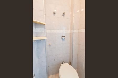 Apartamento para alugar com 73m², 2 quartos e sem vagaBanheiro de serviço