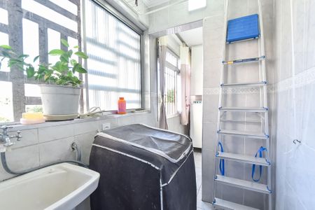 Apartamento para alugar com 73m², 2 quartos e sem vagaÁrea de serviço