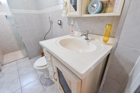 Apartamento para alugar com 73m², 2 quartos e sem vagaBanheiro