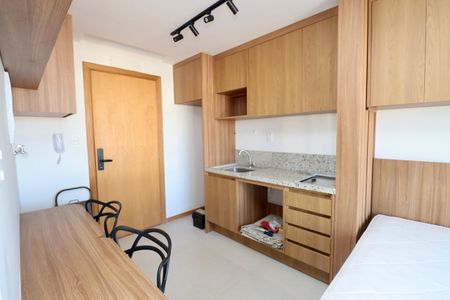 Studio de kitnet/studio para alugar com 1 quarto, 25m² em Caminho das Árvores, Salvador