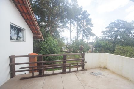 Casa de condomínio para alugar com 300m², 3 quartos e sem vagaVaranda