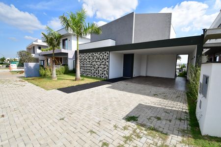 Casa de condomínio à venda com 423m², 3 quartos e 4 vagasFachada
