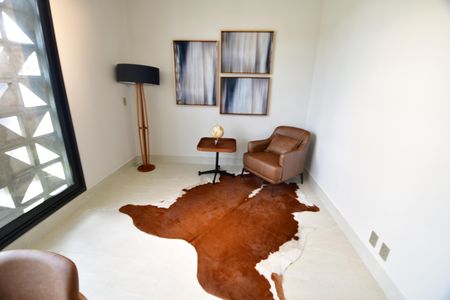 Casa de condomínio à venda com 423m², 3 quartos e 4 vagasEscritório