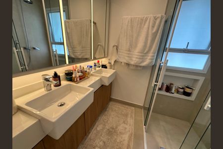 Apartamento à venda com 110m², 3 quartos e 3 vagasBanheiro da Suíte 2