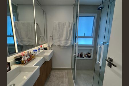 Apartamento à venda com 110m², 3 quartos e 3 vagasBanheiro da Suíte 2