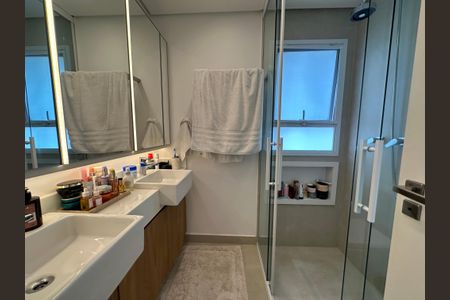 Apartamento à venda com 110m², 3 quartos e 3 vagasBanheiro da Suíte 2