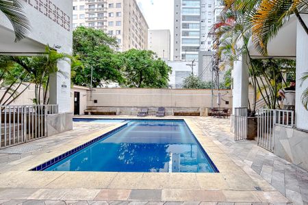 Apartamento para alugar com 69m², 3 quartos e sem vagaÁrea comum - Piscina