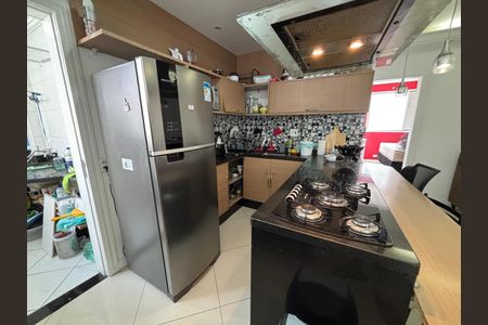 Cozinha de apartamento para alugar com 3 quartos, 69m² em Parque São Jorge, São Paulo