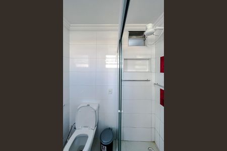 Banheiro da Suíte de apartamento para alugar com 3 quartos, 69m² em Parque São Jorge, São Paulo