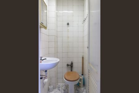 Apartamento à venda com 82m², 2 quartos e sem vagaBanheiro de serviço