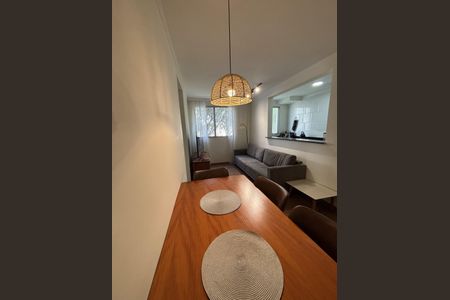 Sala de apartamento para alugar com 2 quartos, 48m² em Jardim California, Jacareí