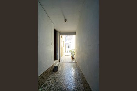 Casa à venda com 154m², 3 quartos e 1 vaga Casa à venda com 154m², 3 quartos e 1 vagaCorredor lateral