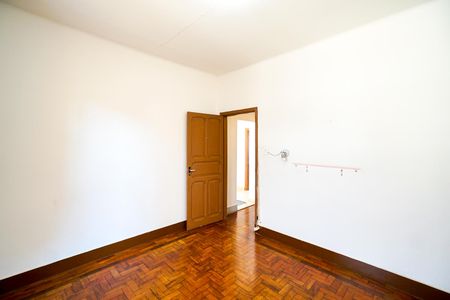 Casa à venda com 154m², 3 quartos e 1 vaga Casa à venda com 154m², 3 quartos e 1 vagaQuarto 01