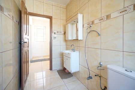 Casa à venda com 154m², 3 quartos e 1 vaga Casa à venda com 154m², 3 quartos e 1 vagaBanheiro social