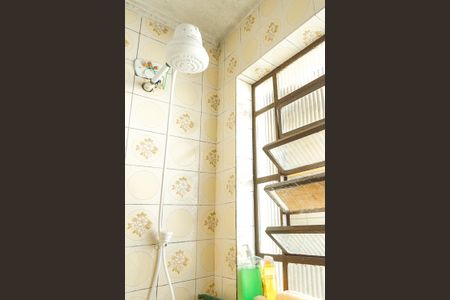 Casa à venda com 154m², 3 quartos e 1 vaga Casa à venda com 154m², 3 quartos e 1 vagaChuveiro
