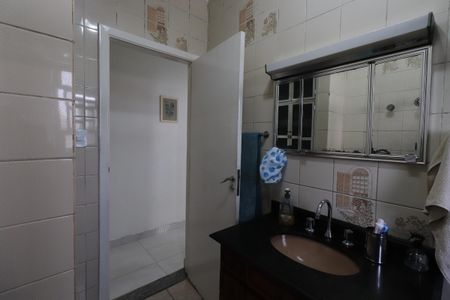 Apartamento à venda com 80m², 2 quartos e sem vagaBanheiro