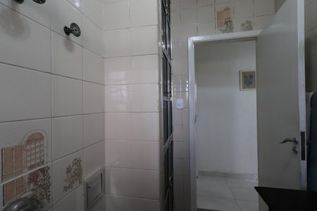 Apartamento à venda com 80m², 2 quartos e sem vagaBanheiro