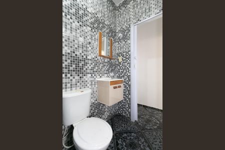 Casa para alugar com 55m², 2 quartos e sem vagaBanheiro 