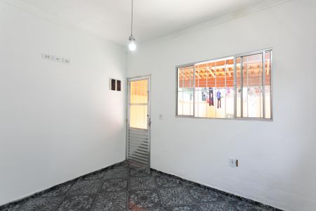 Casa para alugar com 55m², 2 quartos e sem vagaSala
