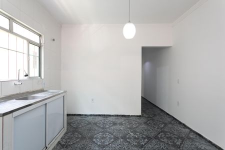 Casa para alugar com 55m², 2 quartos e sem vagaCozinha 