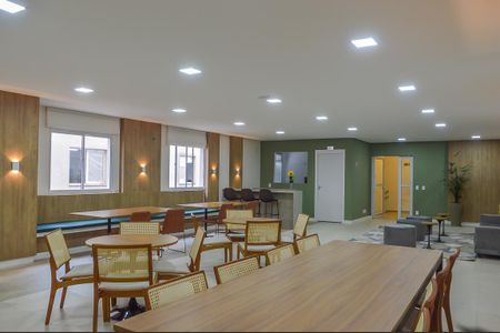 Apartamento para alugar com 39m², 2 quartos e sem vagaÁrea comum - Salão de festas