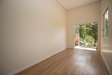 Casa para alugar com 135m², 3 quartos e sem vagaEscritório