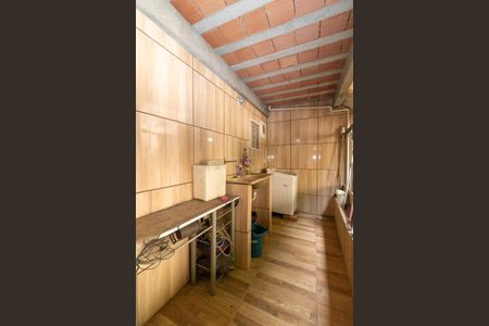 Casa à venda com 225m², 4 quartos e 1 vagaÁrea de Serviço