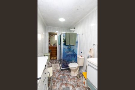 Casa à venda com 225m², 4 quartos e 1 vagaBanheiro da Suíte 2