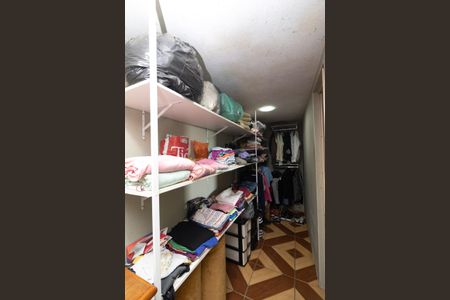 Casa à venda com 225m², 4 quartos e 1 vagaCloset