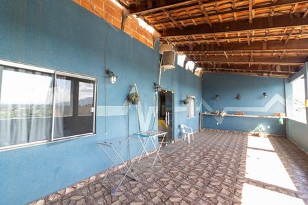 Casa à venda com 225m², 4 quartos e 1 vagaVaranda