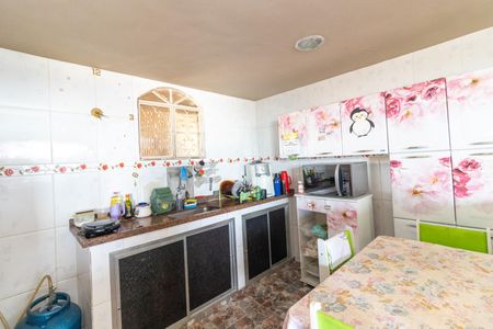 Casa à venda com 225m², 4 quartos e 1 vagaCozinha 2