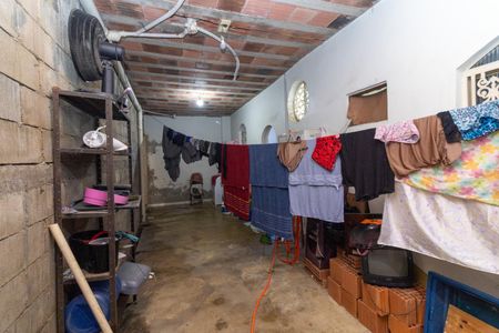 Casa à venda com 225m², 4 quartos e 1 vagaÁrea de Serviço