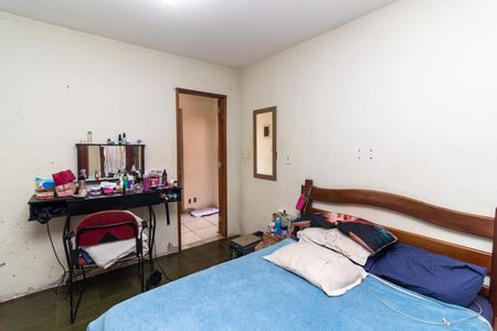 Casa à venda com 225m², 4 quartos e 1 vagaQuarto 1