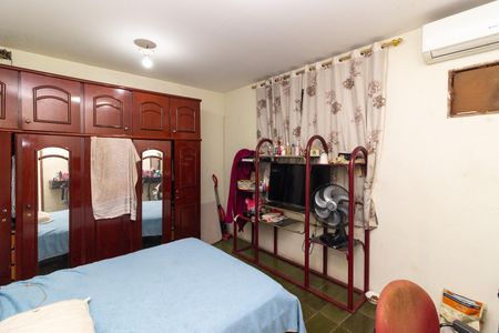 Casa à venda com 225m², 4 quartos e 1 vagaQuarto 1