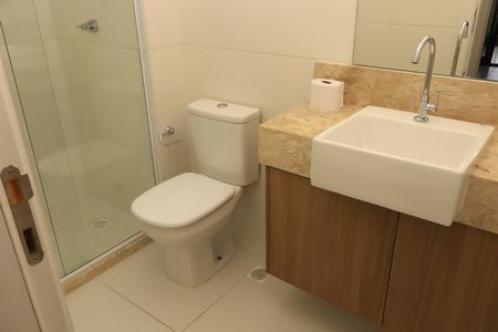 Apartamento para alugar com 70m², 2 quartos e 2 vagasBanheiro suíte