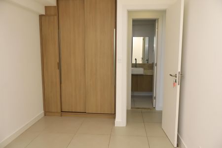 Apartamento para alugar com 70m², 2 quartos e 2 vagasSuíte