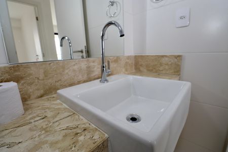 Apartamento para alugar com 70m², 2 quartos e 2 vagasBanheiro