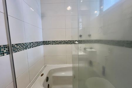 Apartamento para alugar com 54m², 1 quarto e sem vagaBanheiro 