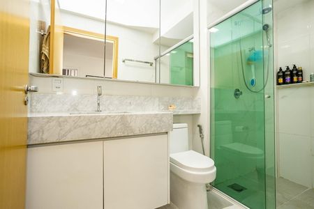 Apartamento para alugar com 86m², 2 quartos e 1 vaga Apartamento para alugar com 86m², 2 quartos e 1 vagaBanheiro