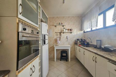 Apartamento para alugar com 150m², 4 quartos e 2 vagas