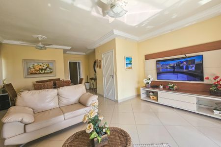 Apartamento para alugar com 4 quartos, 150m² em Vila Alzira, Guarujá