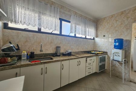 Apartamento para alugar com 150m², 4 quartos e 2 vagas